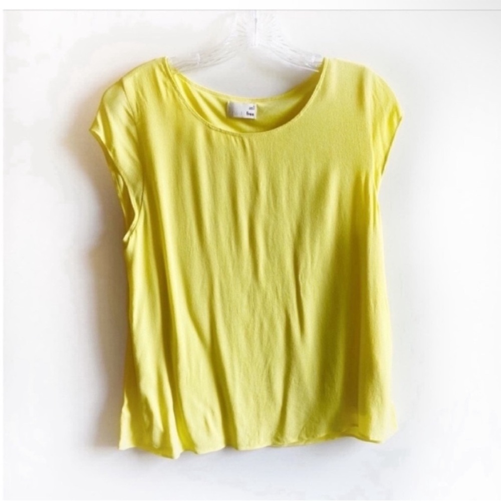 Wilfred Free Aritzia tee neon yellow cap sleeves